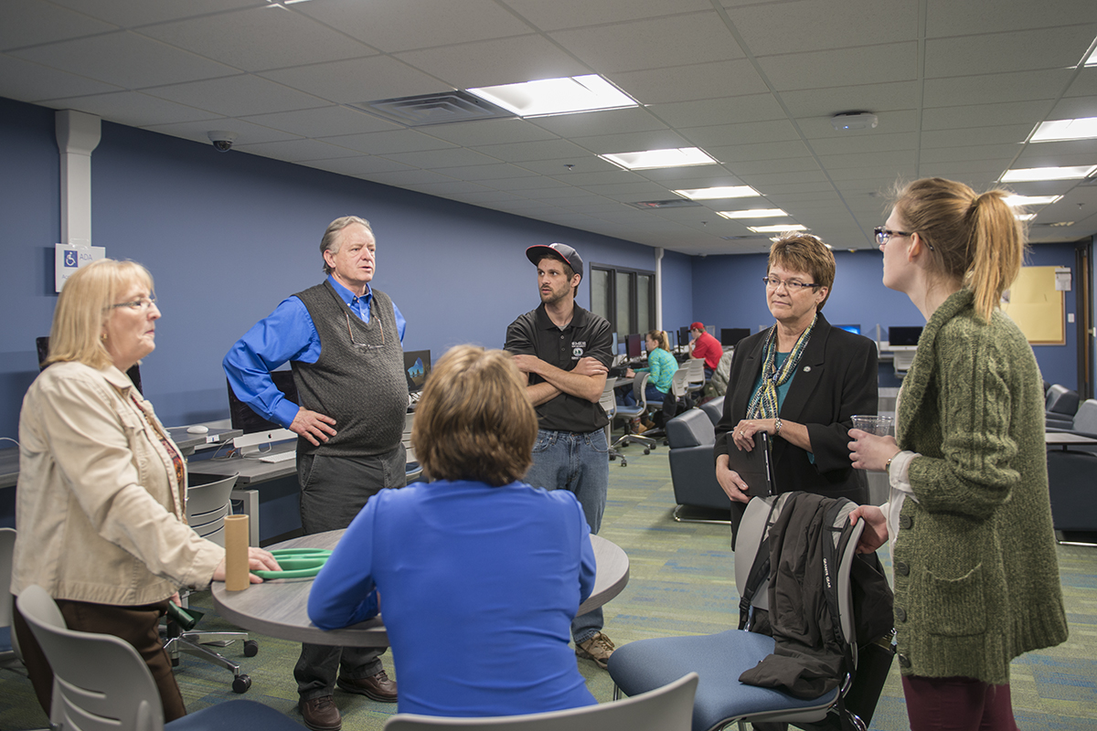 Gallery: New 24-Hour Computer Lab Opens in Decker Hall ...