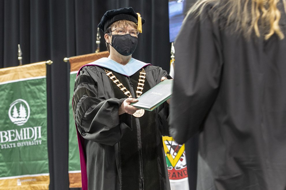 Celebrating More Than 1000 Graduates During Bsus 102nd Commencement News Bemidji State 1083